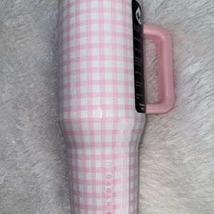 HydroJug Pink gingham 40 oz  traveler